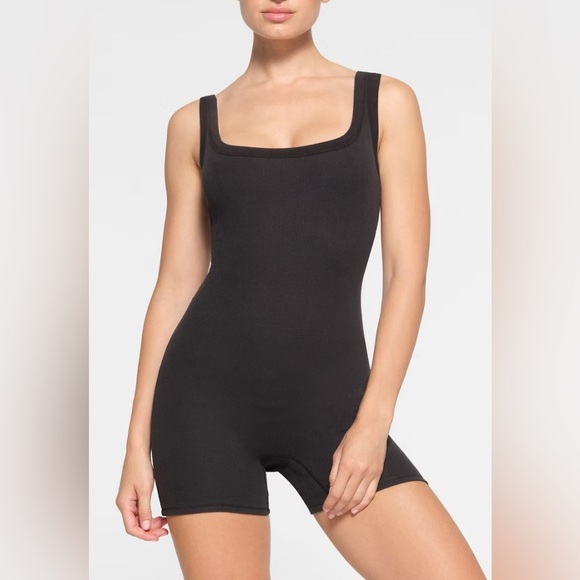 SKIMS Pants - NWT Skims Cotton Rib Onesie Black (Soot) Size Medium